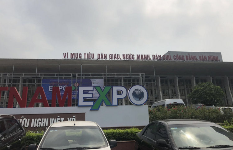 湖南尊龙体育旅行河内国际商业展  耐磨陶瓷产品拓展越南市场