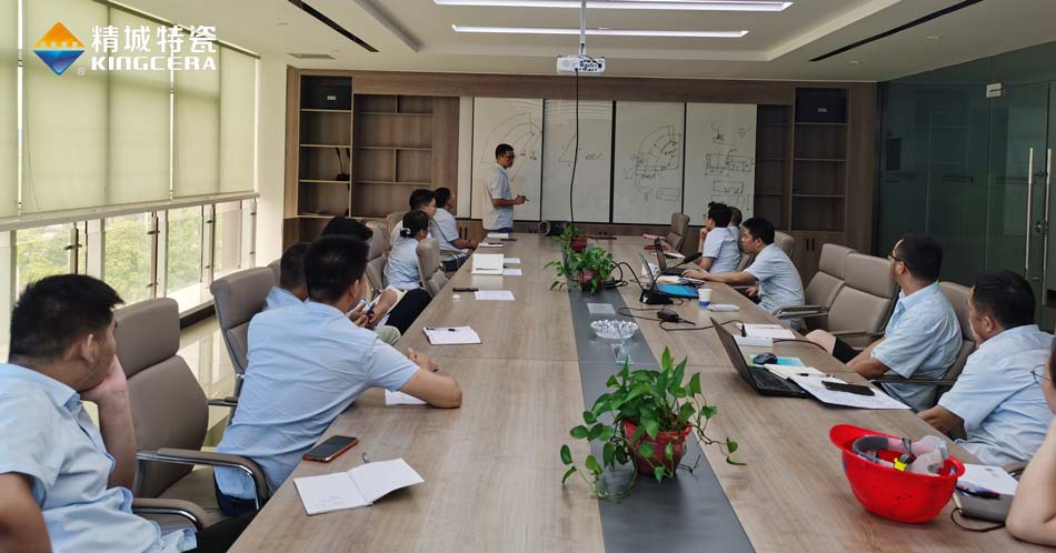 强化专业手艺，，，，，，提高服务水平  营销部开展营业手艺培训