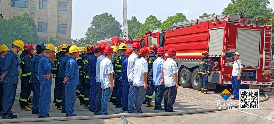 尊龙体育起劲配合消防联合演练，，共筑清静生产防线