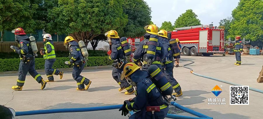 尊龙体育起劲配合消防联合演练，，共筑清静生产防线